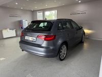 Gebraucht Audi A3 Attraction 110 PS (80 kW) 2014 Grau Limousine