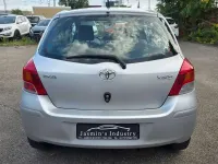 Gebraucht Toyota Yaris Cool 101 PS (74 kW) 2010 Silver mica metallic Kleinwagen