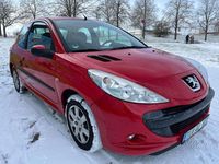 Gebraucht Peugeot 206 Basis 73 PS (53 kW) 2011 Farbe rot aden/flach standard Kleinwagen