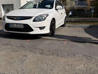 Gebraucht Hyundai i30 Edition 109 PS (80 kW) 2012 Weiß Limousine