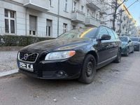 Gebraucht Volvo V70 Kinetic 179 PS (131 kW) 2012 Schwarz Kombi