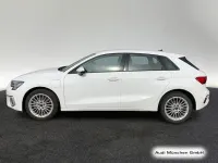 Gebraucht Audi A3 Sportback e-tron Advanced Plus 204 PS (150 kW) 2023 Ibisweiß Kleinwagen