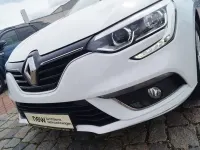 Gebraucht Renault Mégane LIMITED 140 PS (102 kW) 2019 Weiß Limousine