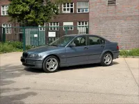 Gebraucht BMW 318 118 PS (86 kW) 1999 Blau Limousine