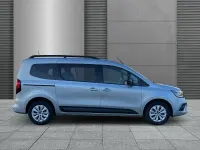 Gebraucht Renault Kangoo Techno 131 PS (96 kW) 2025 Grau (highlandgrau) Kombi