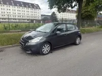 Gebraucht Peugeot 208 Active 92 PS (67 kW) 2014 Grau Kleinwagen