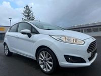 Używany Ford Fiesta Titanium 95 KM (69 kW) 2017 Biały Hatchback