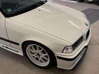 Gebraucht BMW 320 170 PS (125 kW) 1994 Weiß Limousine