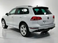Gebraucht VW Touareg 262 PS (192 kW) 2015 Weiß SUV
