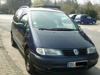 Gebraucht VW Sharan 116 PS (85 kW) 1998 Blau metallic Van / Kleinbus
