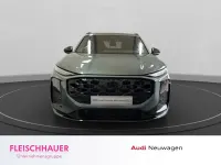 Neu Audi Q3 Sport 150 PS (110 kW) 2026 Salbeigrün metallic SUV