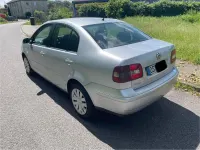 Gebraucht VW Polo 75 PS (55 kW) 2004 Grau Kleinwagen