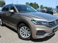 Gebraucht VW Touareg Atmosphere 286 PS (210 kW) 2018 Gold SUV