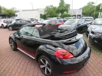 Usata VW Beetle Cabriolet CLUB 150 CV (110 kW) 2016 Nero Cabrio