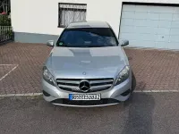 Gebraucht Mercedes A160 Urban 90 PS (66 kW) 2014 Schwarz Kleinwagen