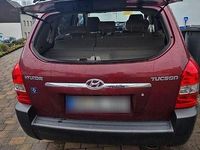 Gebraucht Hyundai Tucson GLS 141 PS (103 kW) 2005 Rot SUV