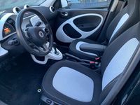 Gebraucht Smart ForFour Passion 71 PS (52 kW) 2016 Schwarz Kleinwagen