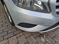 Gebraucht Mercedes A180 122 PS (89 kW) 2014 Silber Kleinwagen