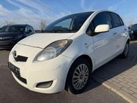 Gebraucht Toyota Yaris 69 PS (50 kW) 2011 Weiß Kleinwagen