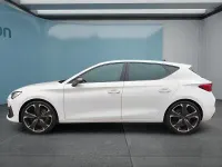 Używany Cupra Leon 245 KM (180 kW) 2023 Biały Hatchback