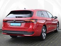 Gebraucht VW Passat Business 150 PS (110 kW) 2024 Rot Kombi