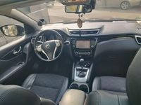 Gebraucht Nissan Qashqai Tekna 116 PS (85 kW) 2017 Schwarz SUV