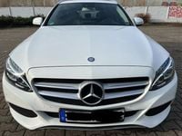 Gebraucht Mercedes C220 Avantgarde 170 PS (125 kW) 2015 Weiß Limousine
