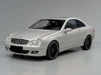 Gebraucht Mercedes CLK500 306 PS (225 kW) 2004 Brillantsilber  metalliclack Coupé