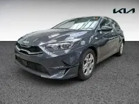 Gebraucht Kia Ceed Vision 140 PS (102 kW) 2025 Darkpentametal (metallic) Kleinwagen