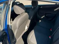 Gebraucht Hyundai i20 Edition 86 PS (63 kW) 2013 Blau Kleinwagen
