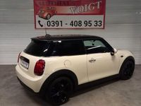 Gebraucht Mini Cooper D 116 PS (85 kW) 2018 Weiß Kleinwagen