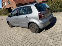 Gebraucht VW Polo 63 PS (46 kW) 2006 Silber Kleinwagen