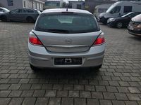 Gebraucht Opel Astra 116 PS (85 kW) 2005 Silber Limousine