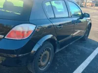 Second-hand Opel Astra 105 CP (77 kW) 2005 Negru Berlinǎ