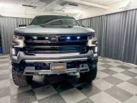 Gebraucht Chevrolet Silverado 426 PS (313 kW) 2024 Grau SUV