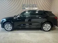 Gebraucht Audi e-tron Ambiente 369 kW (503 PS) 2022 Brillantschwarz SUV