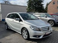 Gebraucht Mercedes B180 122 PS (89 kW) 2012 Silber Van / Kleinbus