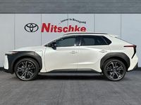 Gebraucht Toyota bZ4X Basis 150 kW (204 PS) 2023 Platinumweiß perleffekt SUV
