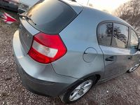 Gebraucht BMW 118 129 PS (94 kW) 2005 Silber Kleinwagen
