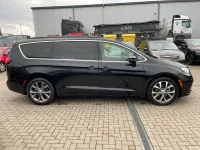Gebraucht Chrysler Pacifica 291 PS (214 kW) 2022 Schwarz Van / Kleinbus