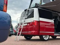 Gebraucht VW Multivan 150 PS (110 kW) 2016 Rot Van / Kleinbus
