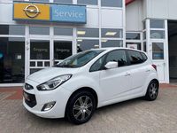 Gebraucht Hyundai ix20 Classic 90 PS (66 kW) 2012 Weiß Kleinwagen