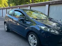 Gebraucht Ford Fiesta 60 PS (44 kW) 2011 Blau Kleinwagen
