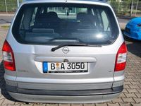 gebraucht Opel Zafira (2005)1.8. .7 sitzen