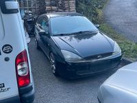 Second-hand Ford Focus 115 CP (84 kW) 1998 Negru Berlinǎ