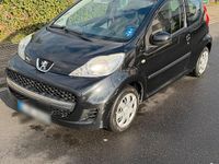 Gebraucht Peugeot 107 68 PS (50 kW) 2011 Schwarz Kleinwagen