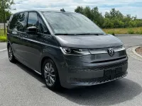 Gebraucht VW Multivan 150 PS (110 kW) 2022 Grau Van / Kleinbus
