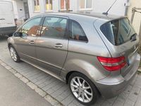 Gebraucht Mercedes B170 116 PS (85 kW) 2005 Grau Van / Kleinbus
