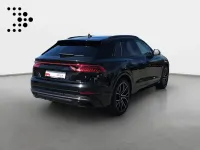 Używany Audi Q8 Competition 286 KM (210 kW) 2023 Czarny SUV