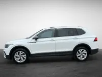Gebraucht VW Tiguan Allspace Life 150 PS (110 kW) 2022 Deep black perleffekt (metallic) SUV